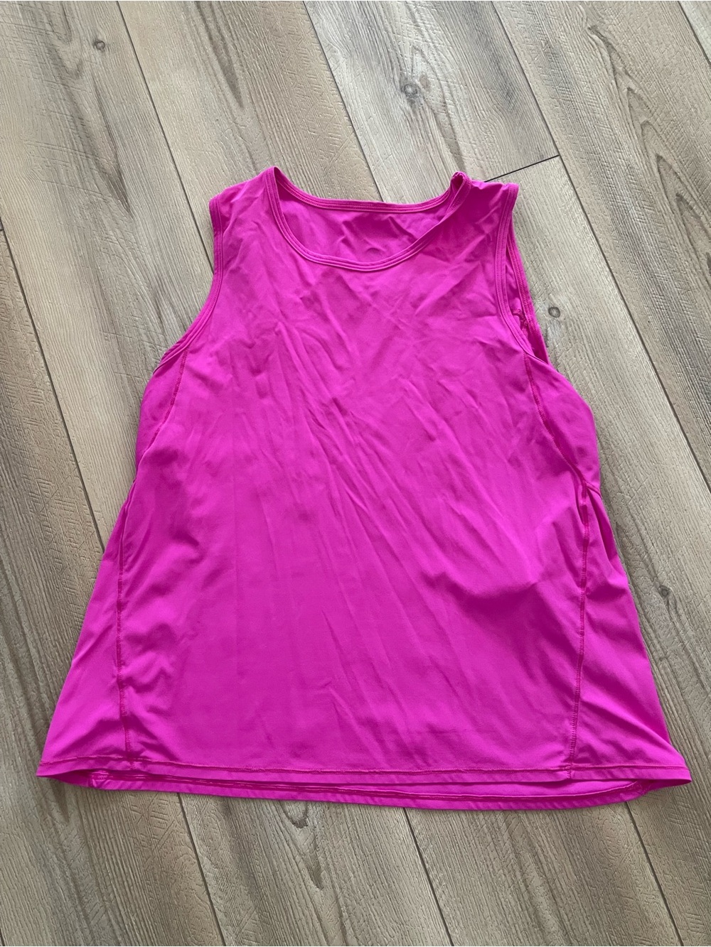 Women’s Lightweight Sleeveless Tank Top - Bright Fuchsia Pink